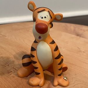 Disney’s Pooh and Friends Tigger porcelain figurine